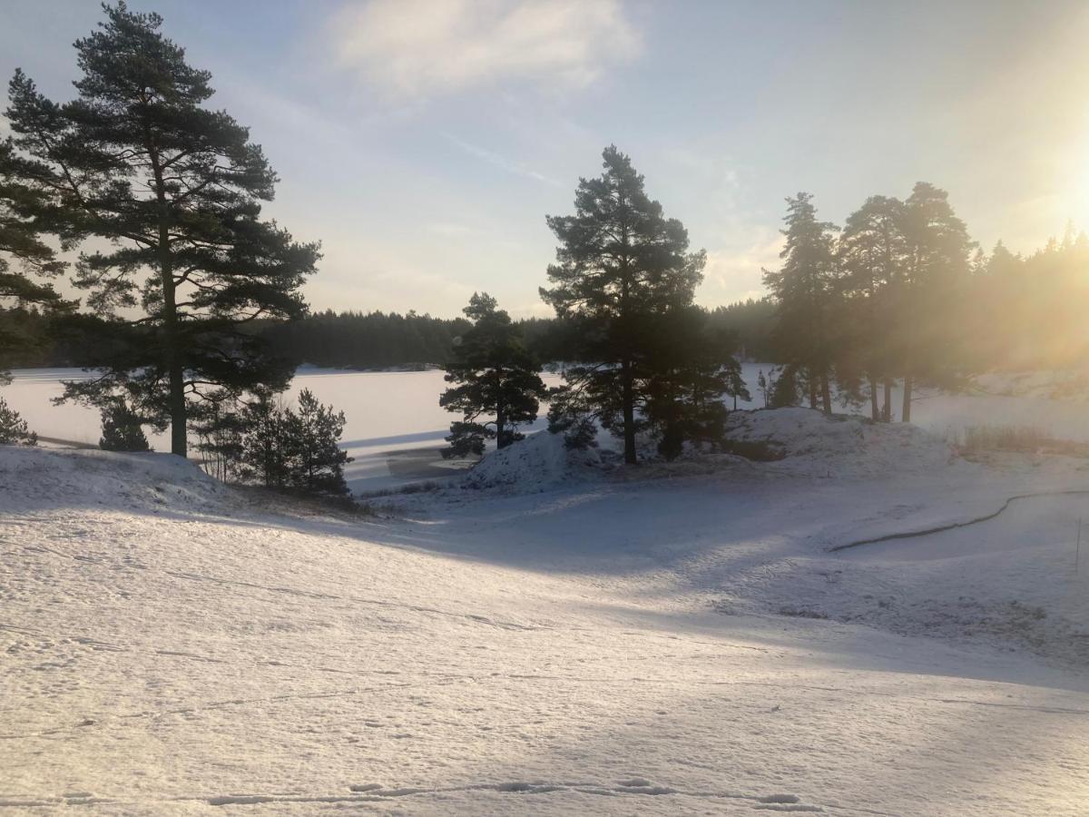 Beautiful Home Away From Home Near Stockholm City Saltsjöbaden Екстериор снимка